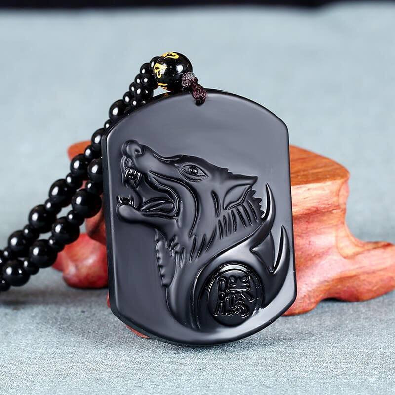 Wolf on sale obsidian necklace